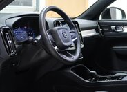 Volvo XC40 SUV 2,0 l 120 kw