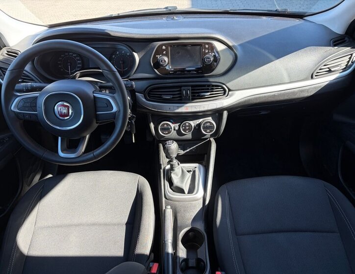 Fiat Tipo Hatchback 1,4 l 88 kw