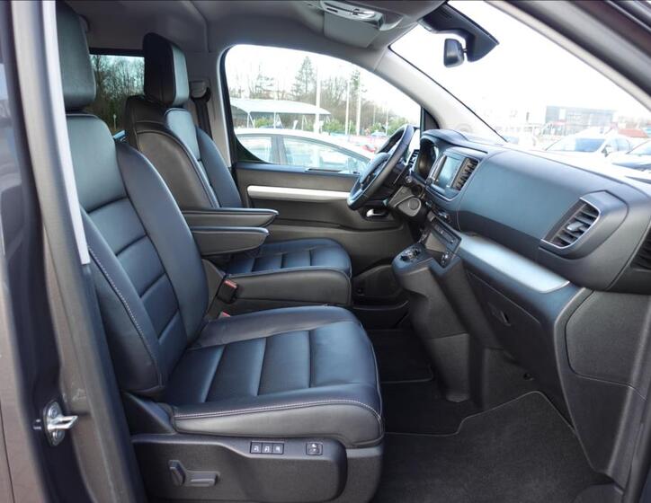 Toyota ProAce Verso 13