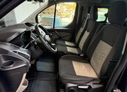 Ford Tourneo Custom 11