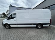 Mercedes-Benz Sprinter 4