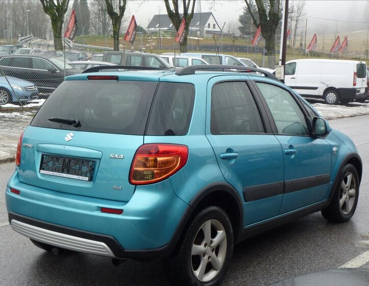 Suzuki SX4 Hatchback 1,9 l 88 kw
