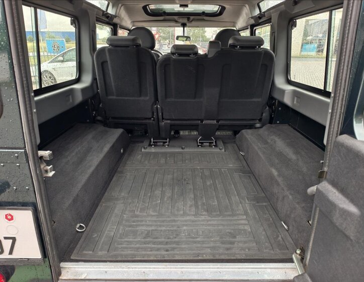 Land Rover Defender Ostatní 2,2 l 90 kw