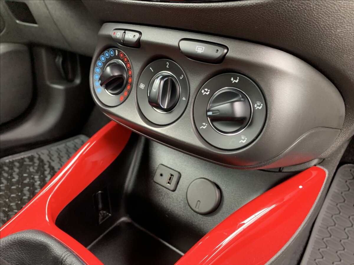 Opel Adam Hatchback 1,4 l 64 kw