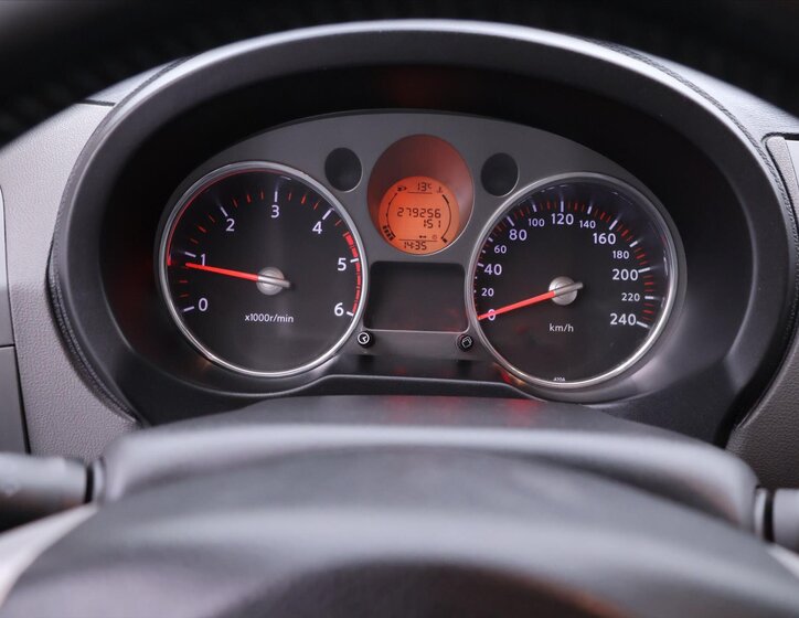 Nissan X-Trail SUV / Terénní 2,0 l 110 kw