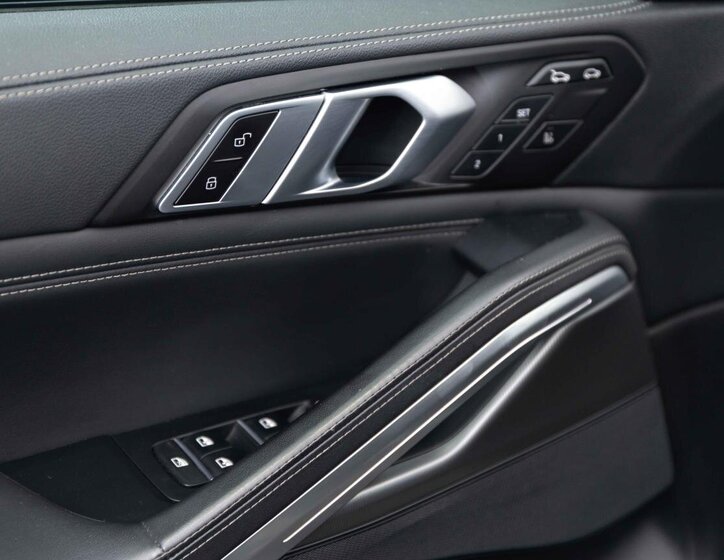 BMW X6 SUV 3,0 l 250 kw