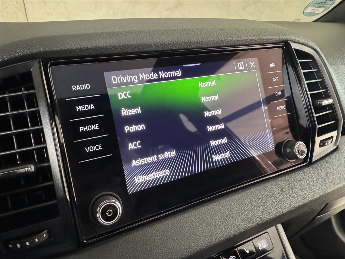 Škoda Karoq SUV / Terénní 2,0 l 110 kw