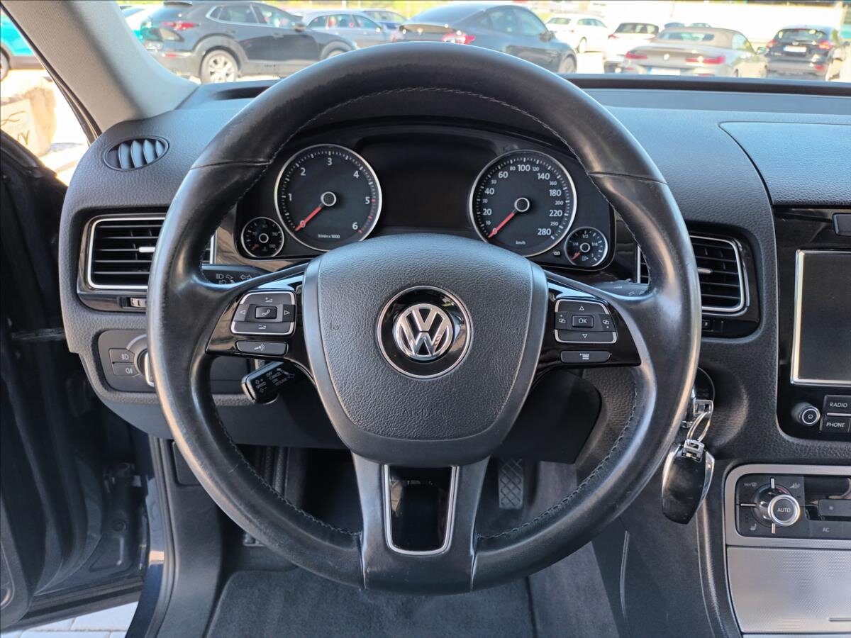 Volkswagen Touareg SUV 3,0 l 176 kw