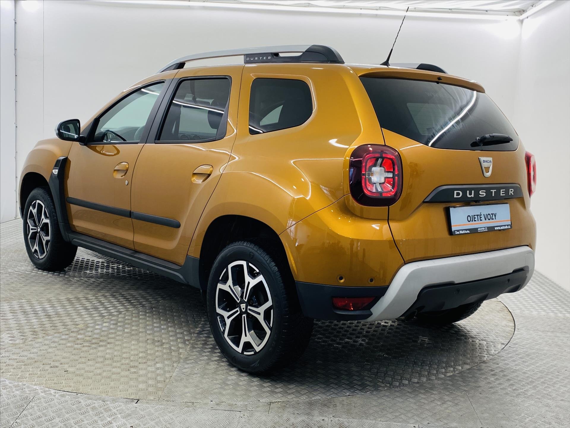 Dacia Duster SUV 999,0 74 kw