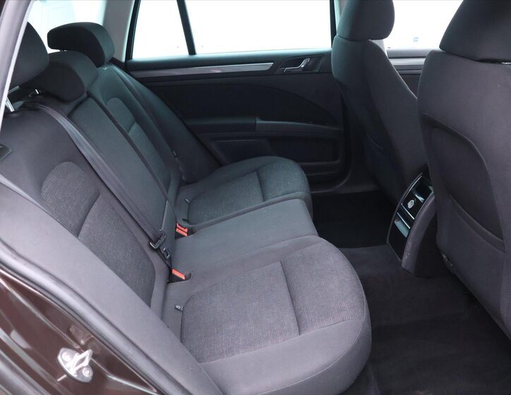 Škoda Superb Kombi 2,0 l 103 kw