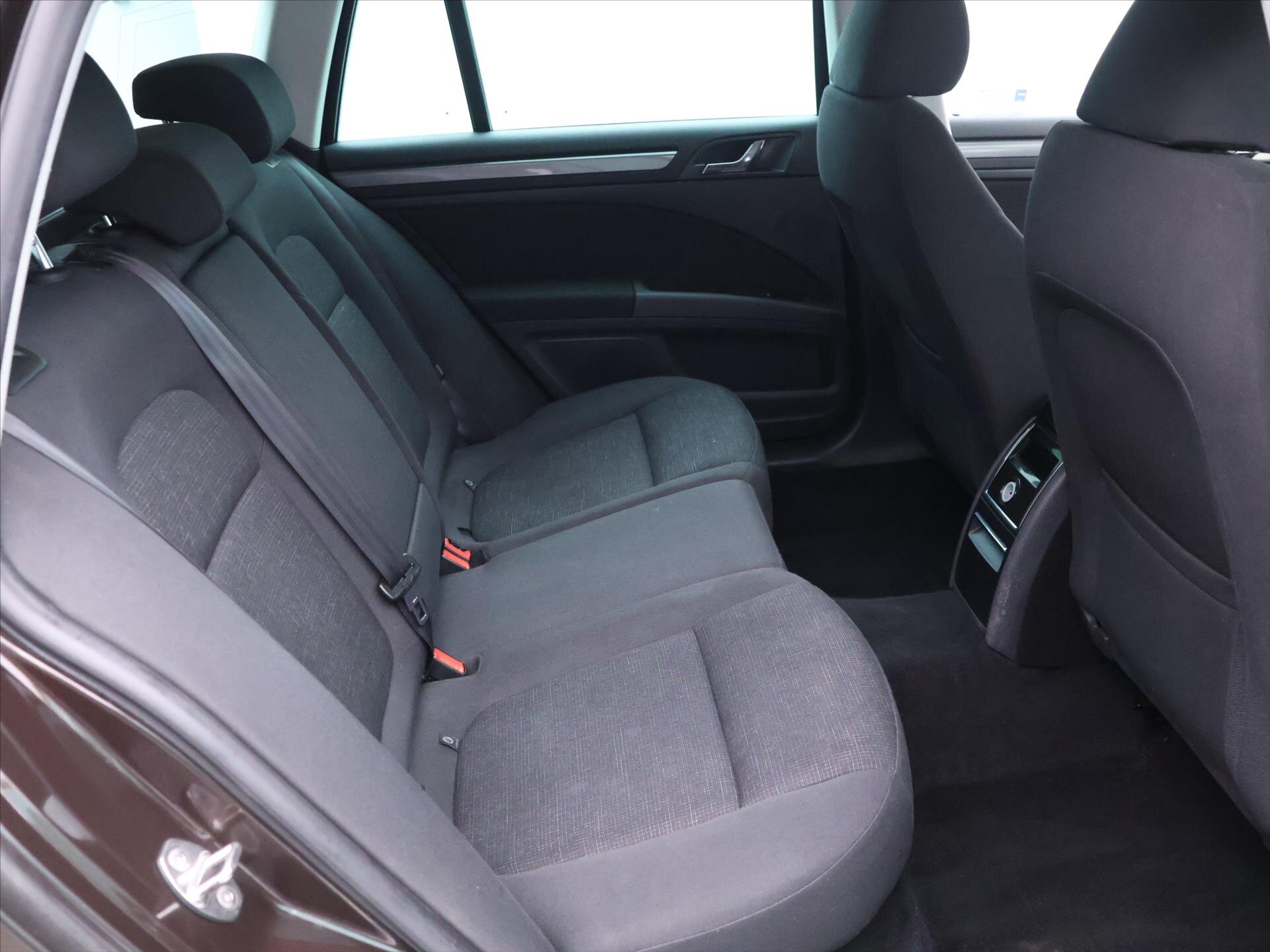 Škoda Superb Kombi 2,0 l 103 kw