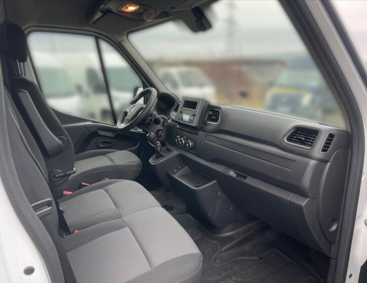 Renault Trafic Skříň 2,3 l 100 kw