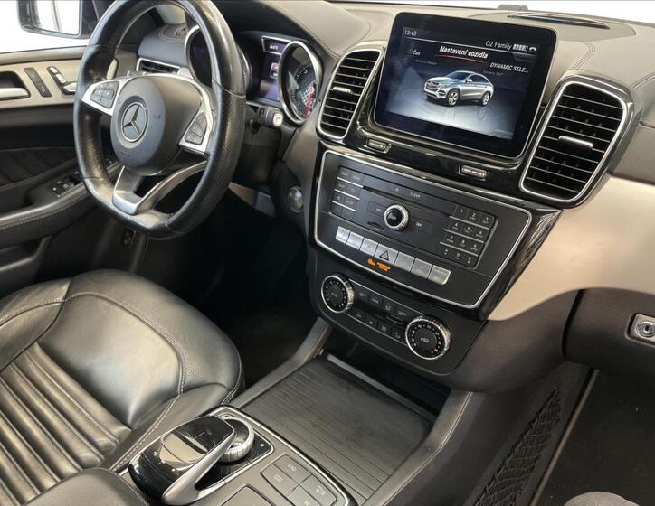 Mercedes-Benz GLE 18