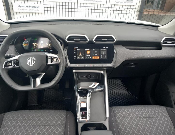MG ZS SUV / Terénní 1,5 l 75 kw