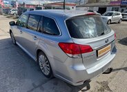 Subaru Legacy Kombi 2,0 l 110 kw