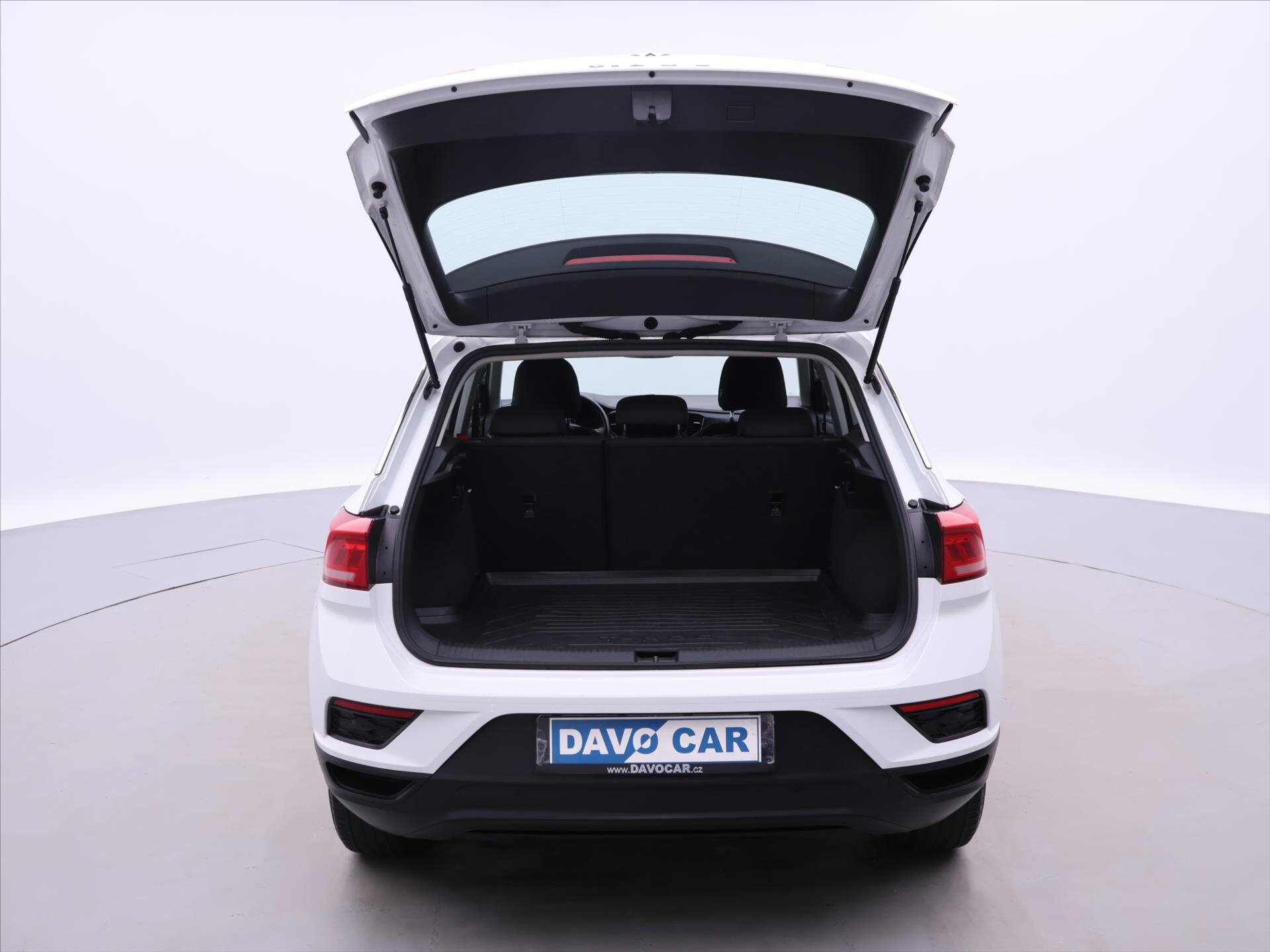 Volkswagen T-Roc SUV / Terénní 999,0 85 kw