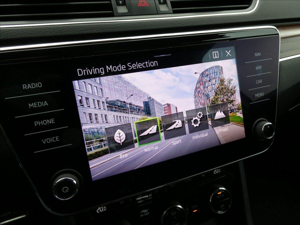 Škoda Superb Kombi 2,0 l 147 kw