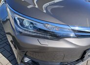 Toyota Corolla Sedan / Limuzína 1,6 l 97 kw