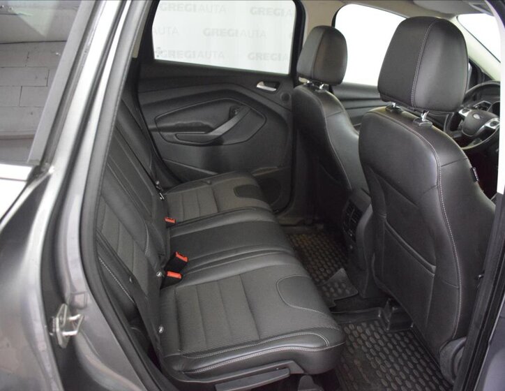 Ford Kuga SUV 2,0 l 120 kw