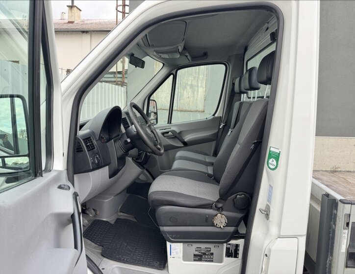 Volkswagen Crafter 27