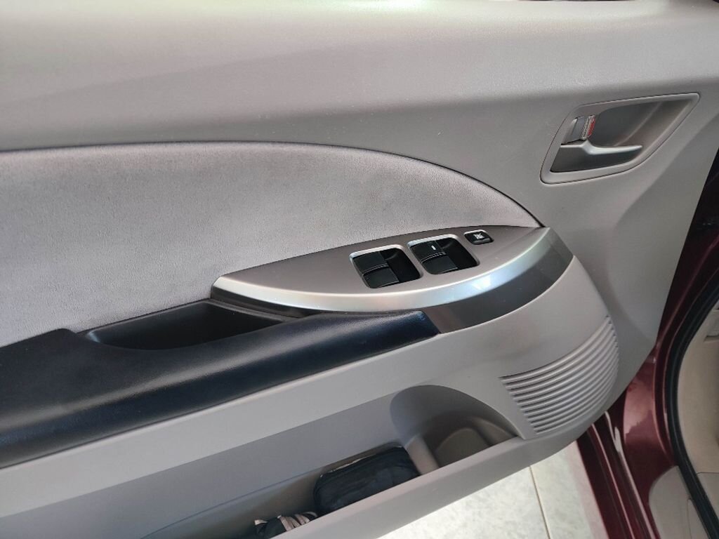 Mitsubishi Grandis MPV 2,4 l 121 kw