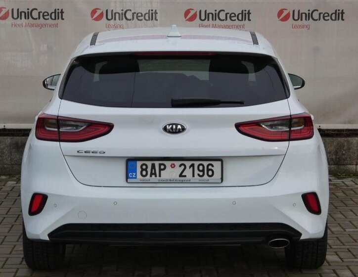 KIA Ceed 4