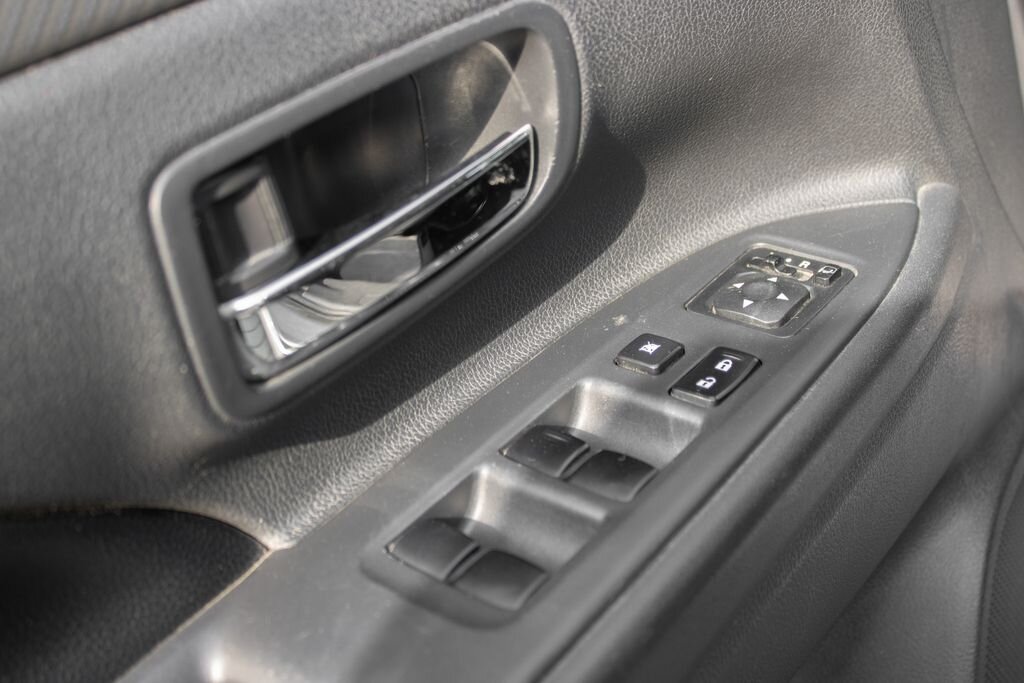 Mitsubishi Outlander SUV / Terénní 2,3 l 110 kw