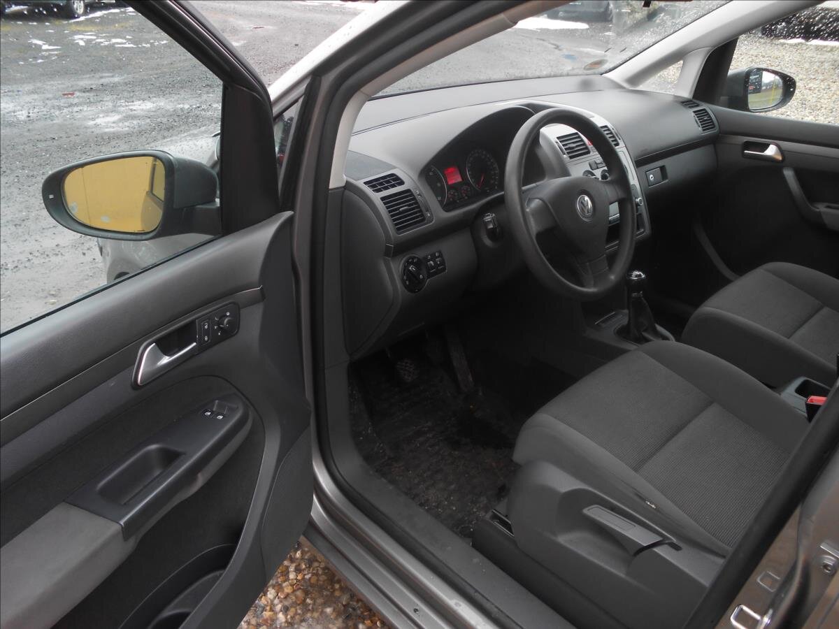 Volkswagen Touran MPV 1,9 l 66 kw