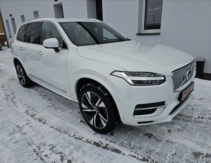 Volvo XC90 4