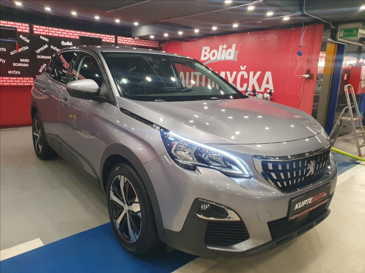 Peugeot 3008 SUV / Terénní 1,2 l 96 kw
