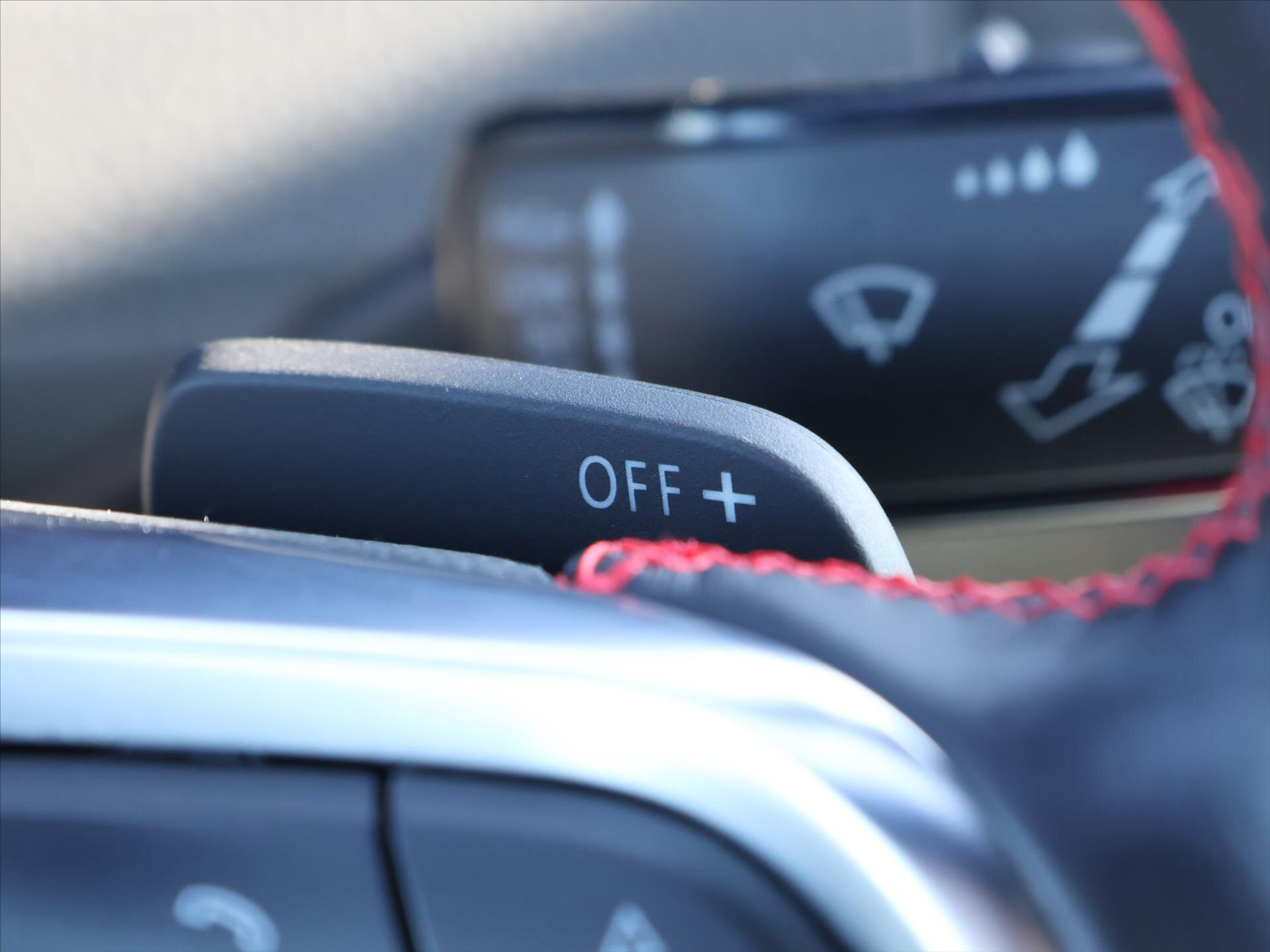 Volkswagen Golf Hatchback 2,0 l 180 kw