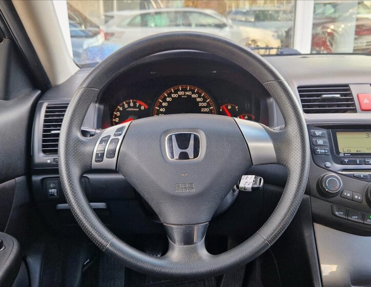 Honda Accord Sedan / Limuzína 2,0 l 114 kw