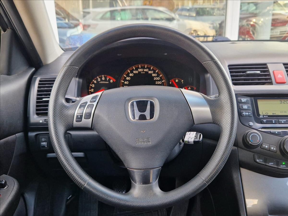 Honda Accord Sedan / Limuzína 2,0 l 114 kw