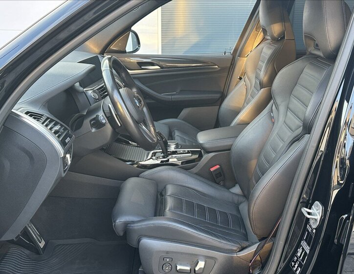 BMW X3 SUV 3,0 l 240 kw