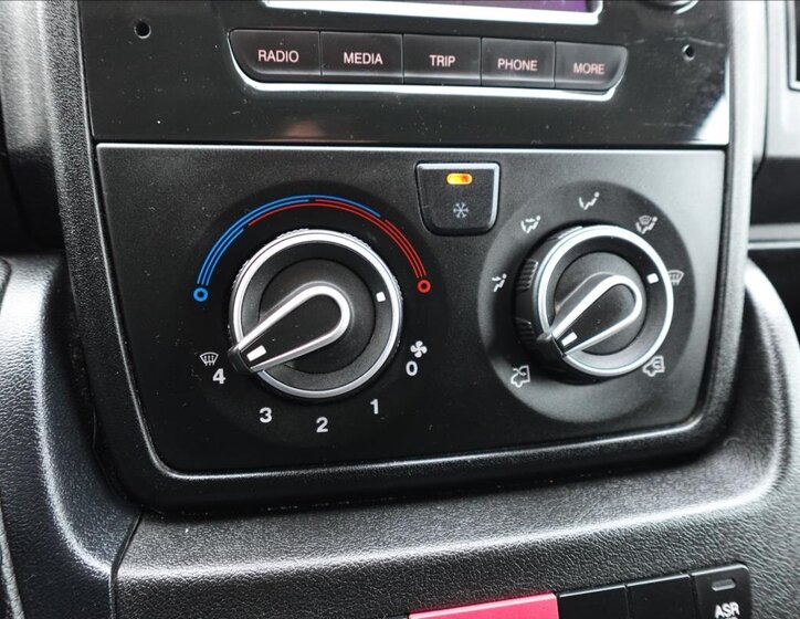 Citroën Jumper Ostatní 2,0 l 120 kw