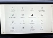 Land Rover Defender SUV / Terénní 4,4 l 467 kw