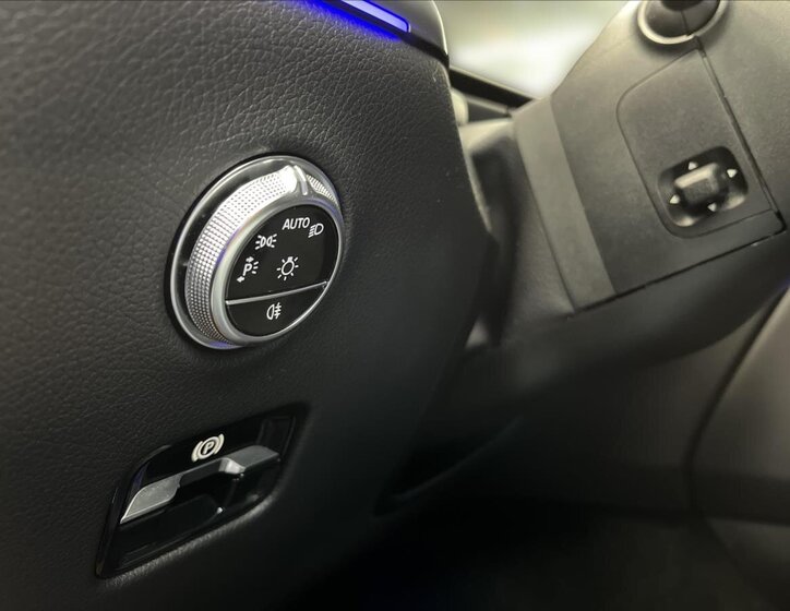 Mercedes-Benz GLC SUV 2,0 l 150 kw