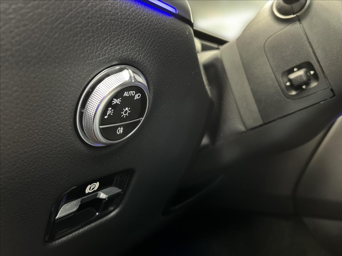 Mercedes-Benz GLC SUV 2,0 l 150 kw