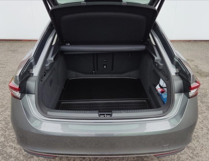 Škoda Superb Liftback 2,0 l 142 kw