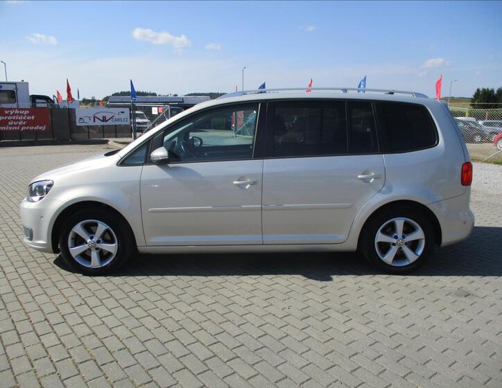 Volkswagen Touran 2