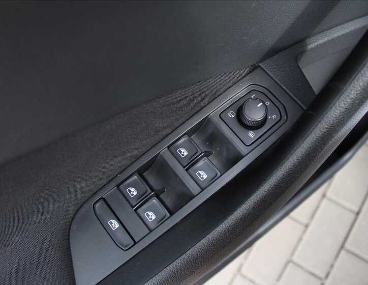 Škoda Scala Hatchback 1,6 l 85 kw