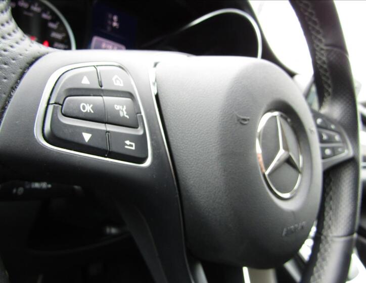Mercedes-Benz Třídy V 23
