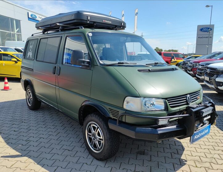 Volkswagen Transporter Kombi 2,5 l 75 kw