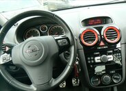 Opel Corsa Hatchback 1,4 l 66 kw