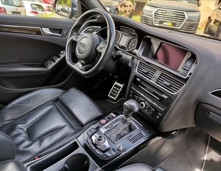 Audi A4 Kombi 2,0 l 140 kw