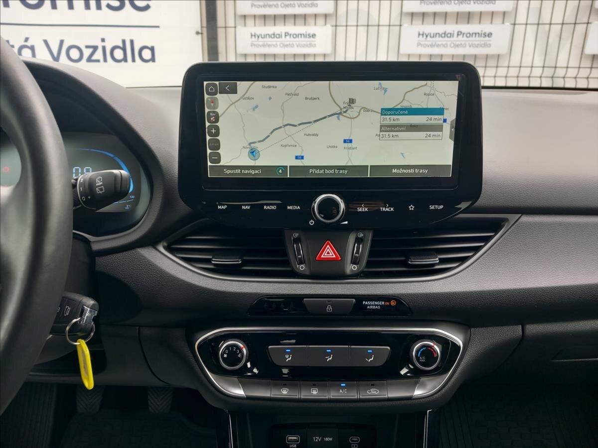 Hyundai i30 Hatchback 1,5 l 70 kw