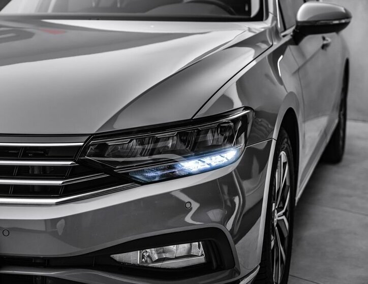 Volkswagen Passat Sedan 1,5 l 110 kw