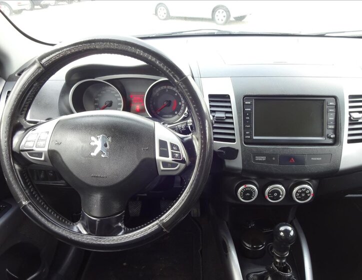 Peugeot 4007 Kombi 2,2 l 115 kw