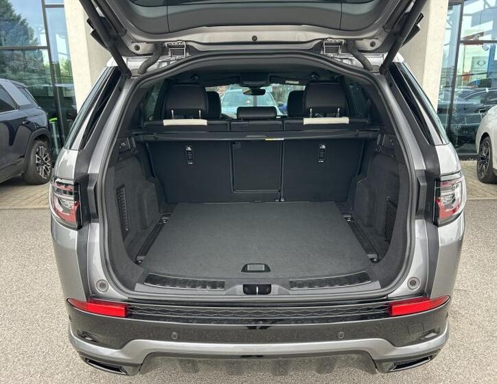 Land Rover Discovery Sport 11
