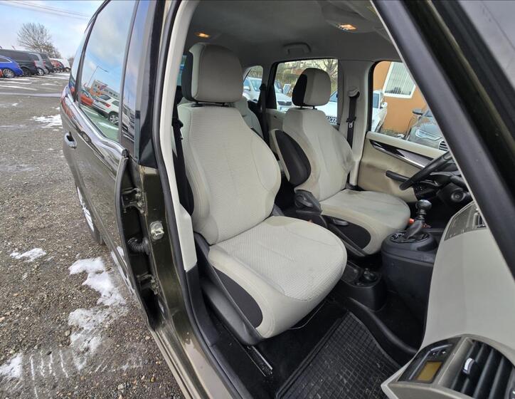 Citroën C4 Picasso 21